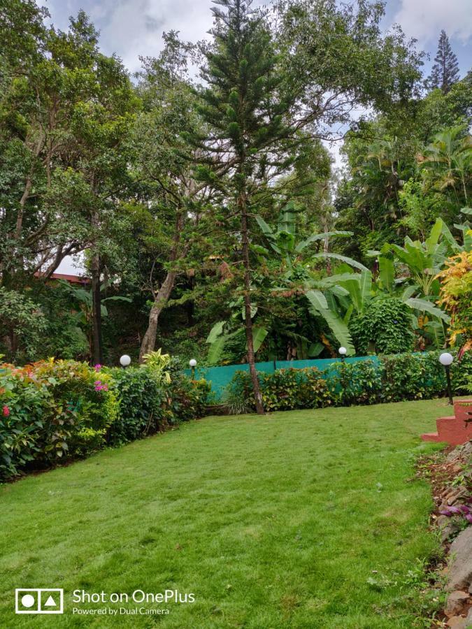 Leela's Cottage Lonavala Buitenkant foto