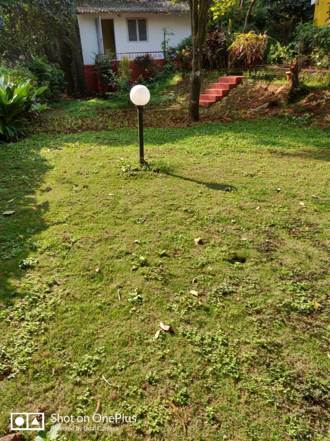 Leela's Cottage Lonavala Buitenkant foto